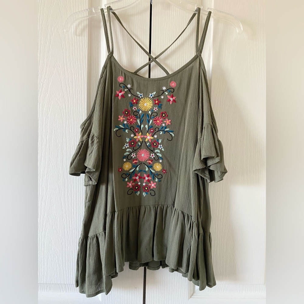 Juniors' Crave Fame Cold-Shoulder Top - Green